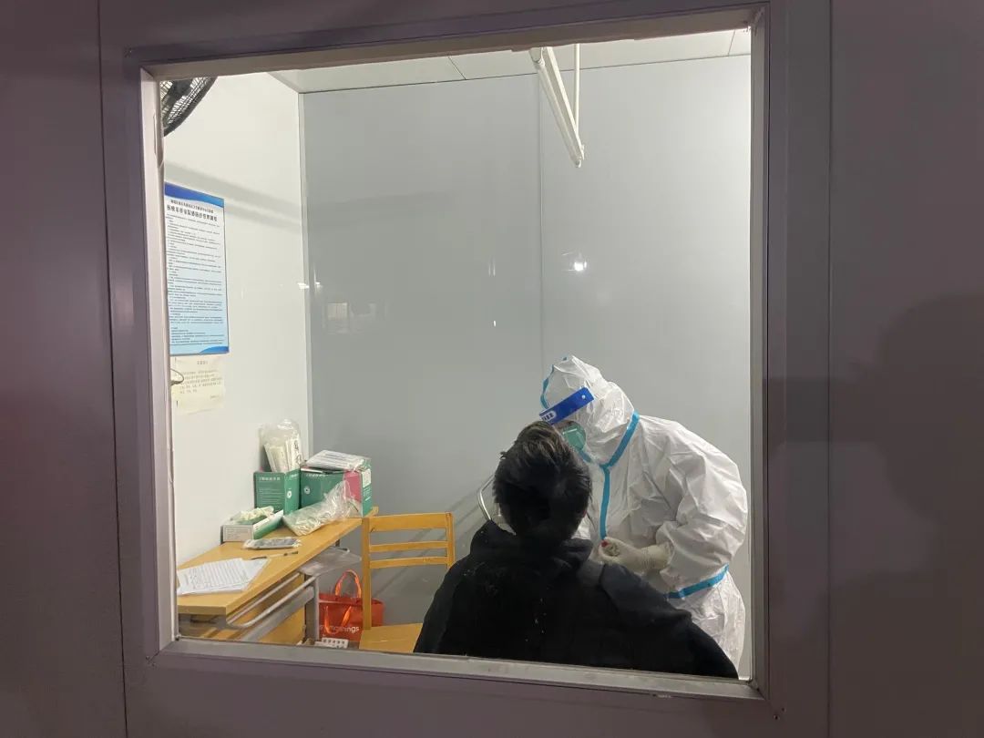 我院医护志愿者赴广州医科大学附属第二医院助力核酸检测工作！